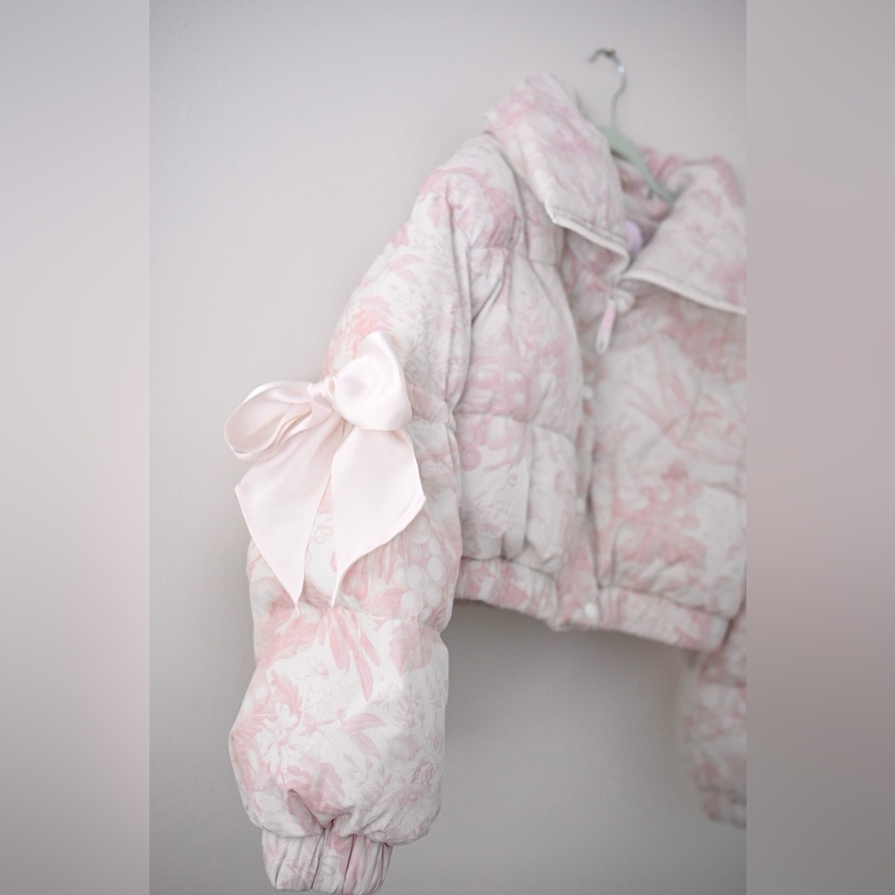 Selkie The Castle Pink Floral Marshmallow Puffer Womens Large Jacket- coquette - Picture 7 of 16
